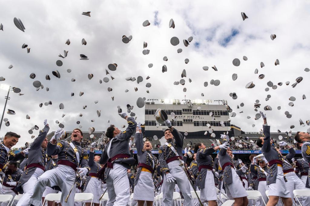 Trump’s mixes praise, politics, grievances in West Point speech