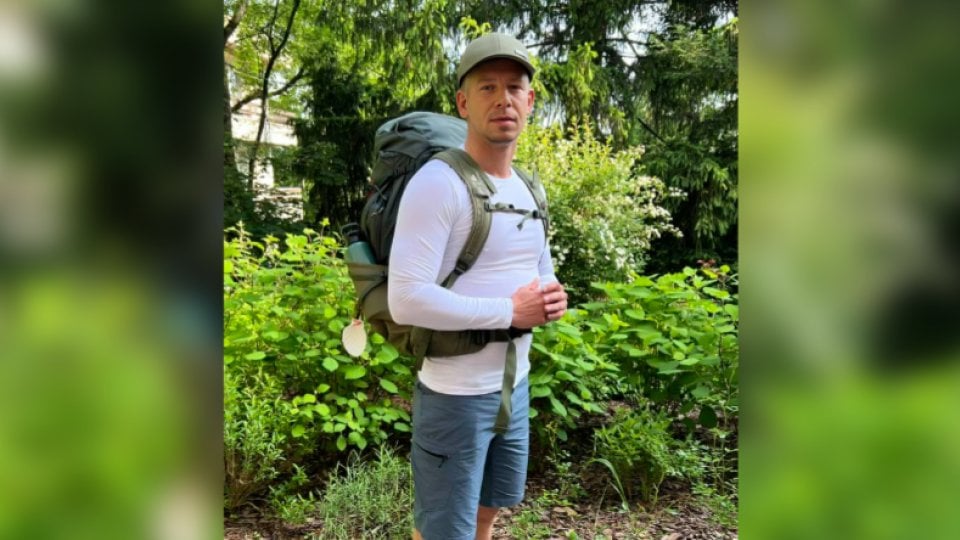 Hungarian opposition leader begins 300 km walk for national unity