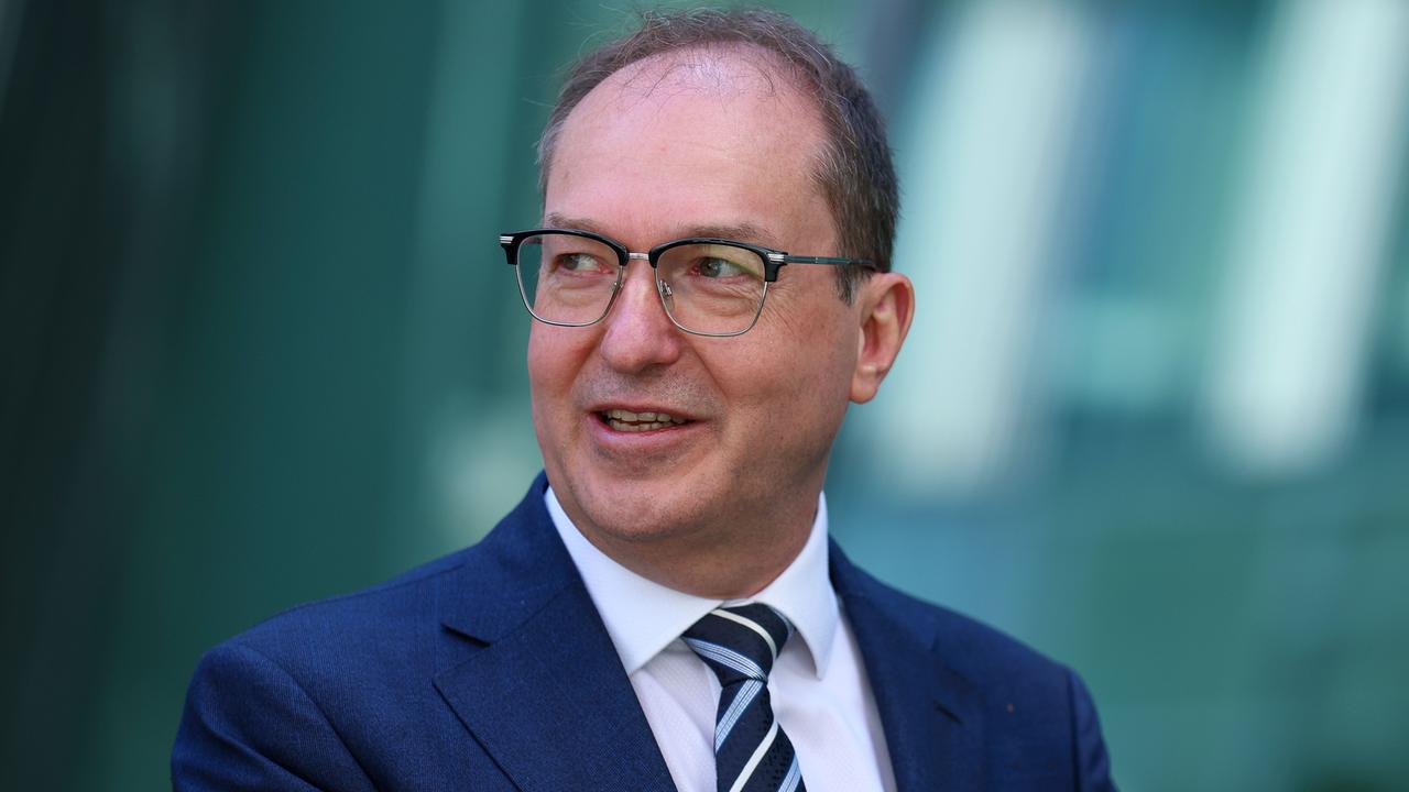 AfD im Staatsdienst: Dobrindt schließt pauschale Konsequenzen aus