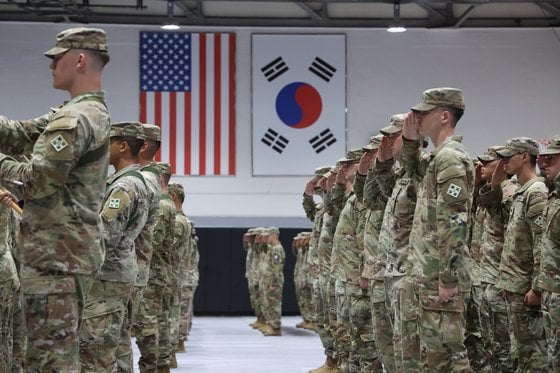U.S. Considers Troop Withdrawal from South Korea Amid China Threats