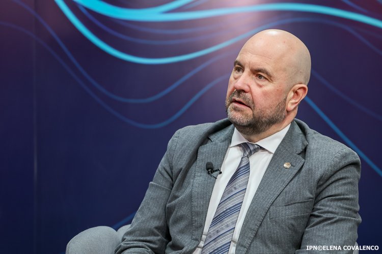 Moldova connects to European networks: highways, bridges and, possibly, an aviation hub
