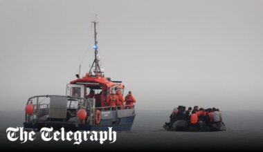 More than 1,000 migrants cross Channel in single day