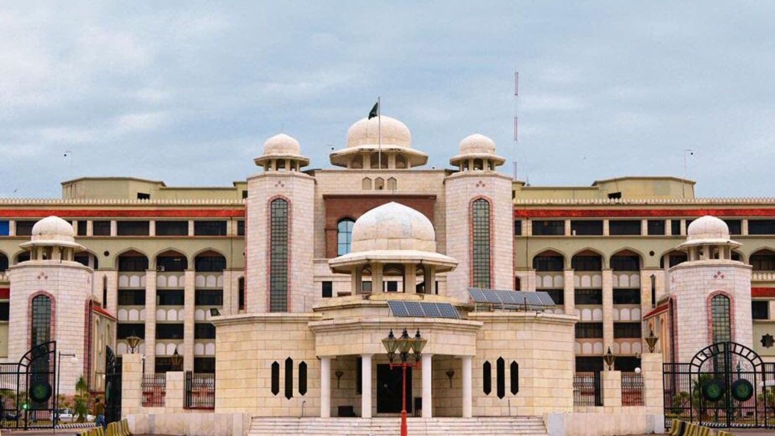 Pakistan’s IMF bailout: Good money after bad again?