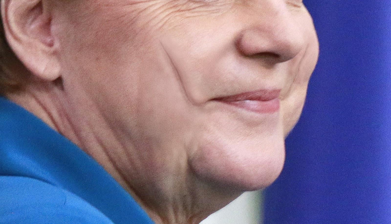 Kurioses Phänomen: Angela Merkels Mundwinkel zeigen erstmals nach oben