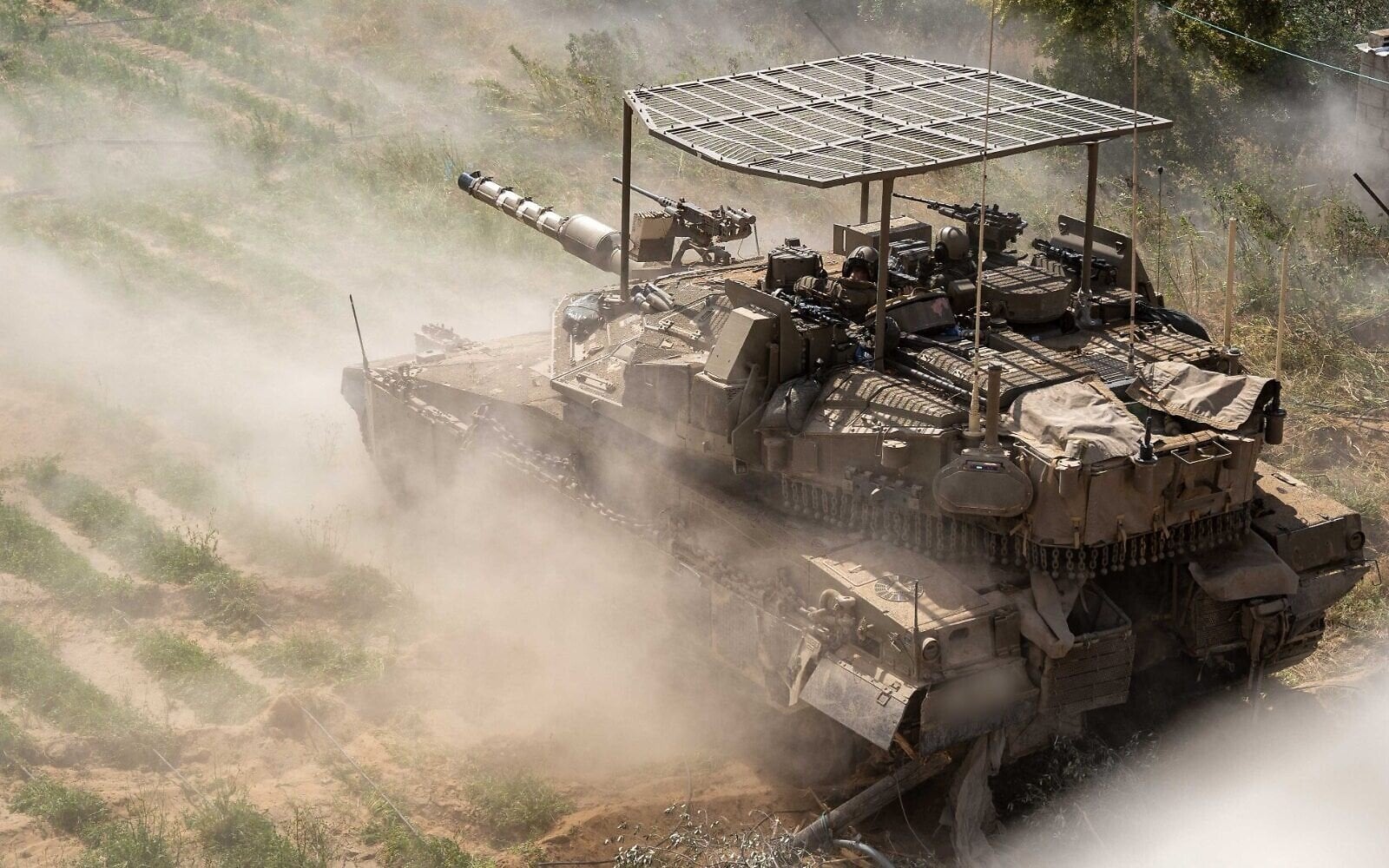 IDF calls up tens of thousands of reservists ahead of expanded Gaza offensive