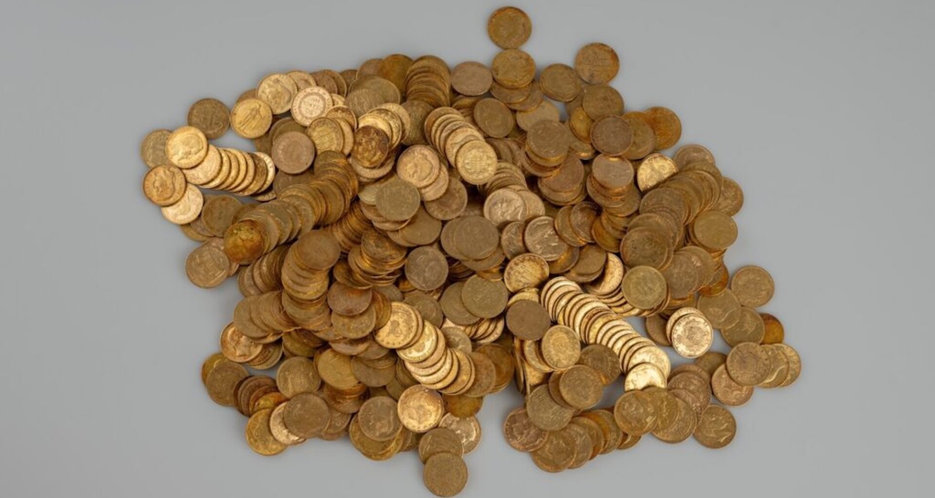 Hikers discover nearly 600 gold coins dating back to 1808