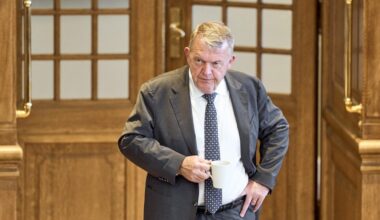 Politisk flertal afviser borgerforslag om stop for våbenhandel med Israel | DR