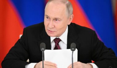 Russia's Putin makes huge Ukraine decision in late-night Kremlin announcement