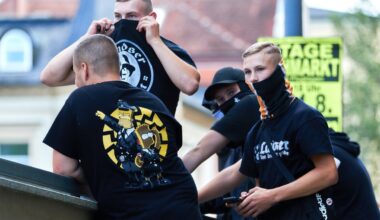 Brutal jung | Vor den Augen der Sicherheitsbehörden hat sich eine Szene von jungen, gewaltbereiten Neonazis etabliert. Sind die Baseballschlägerjahre zurück?