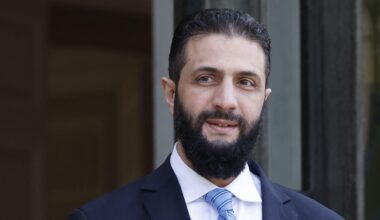 Donald Trump annonce lever les sanctions contre la Syrie et accepte de saluer le président syrien par intérim, Ahmad al-Chareh