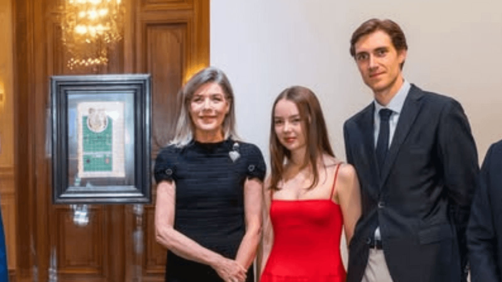 Princess Caroline of Monaco under fire for wearing blackamoor brooch