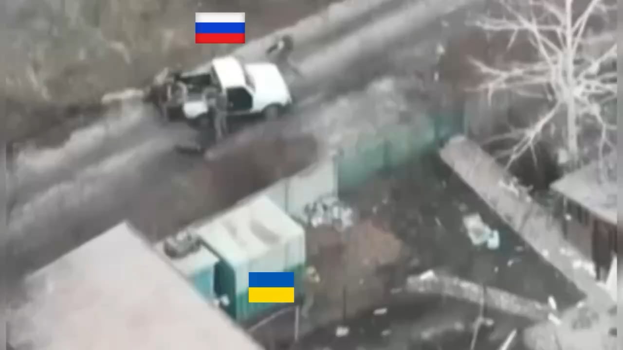 Two Ukrainian Soldiers Destroy Group of Russian Attackers with the help of good Drone coordination and FPVs in the Pokrovsk Direction
