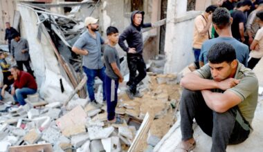 UN's Antonio Guterres condemns 'teaspoon' of aid allowed into Gaza after dozens die in airstrikes