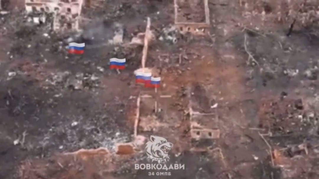 Whole Russian assault group taken out by Ukrainian machine gunner of the 34th Battalion of the 57th Motorized Brigade. Vovchansk. [Posted 07.05.2025]