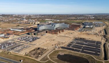 Ansatte på nyt sygehus i protest over betalt parkering