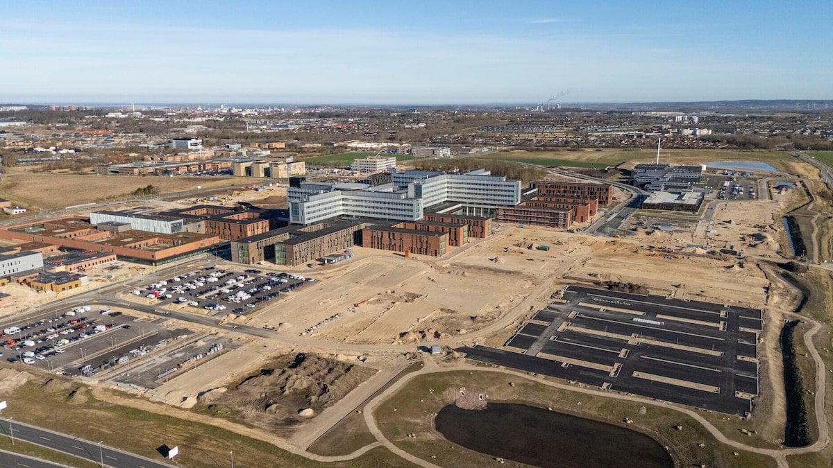 Ansatte på nyt sygehus i protest over betalt parkering