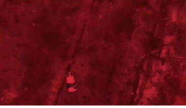 Ukrainian drone operators drop explosives on Russian soldiers and bury them alive in their shelters near Novomykhailivka, Donetsk Oblast. 79 ОДШБр (2023) NSFL