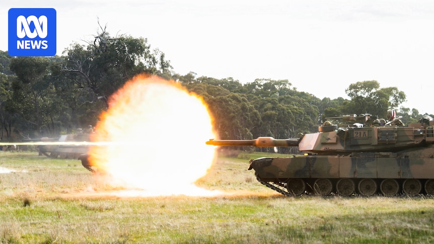 US officials question use of Australia's retired tanks as vehicles go to Ukraine