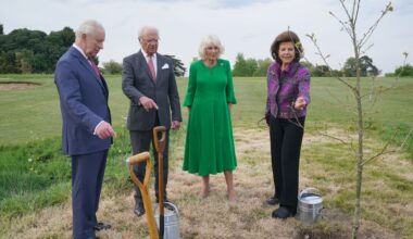 Charles and Camilla plant ‘beautiful’ Swedish oak with King and Queen of Sweden