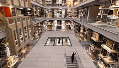 Pallets, not plinths: the V&A opens its vast storehouse to the public
