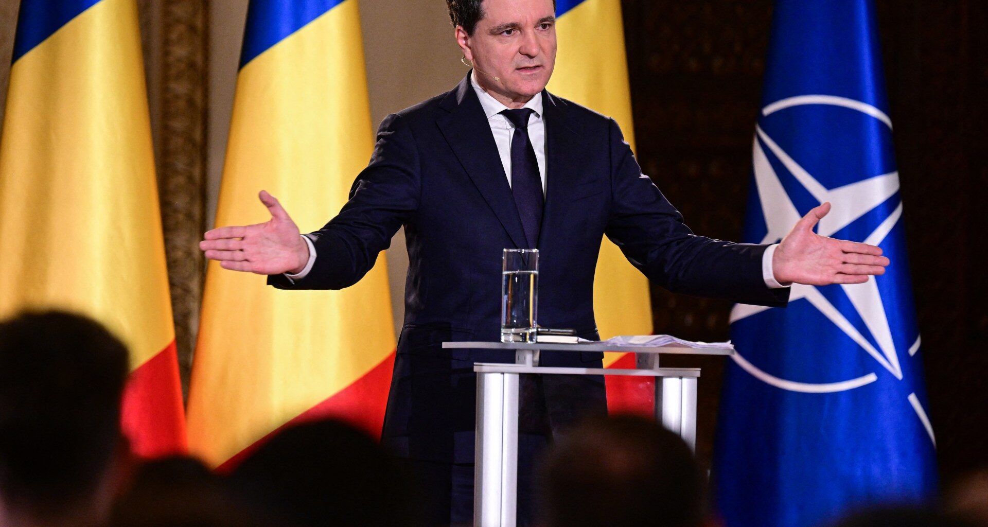 Pro-EU candidate Nicusor Dan defeats hard-right rival in Romania election | Elections News