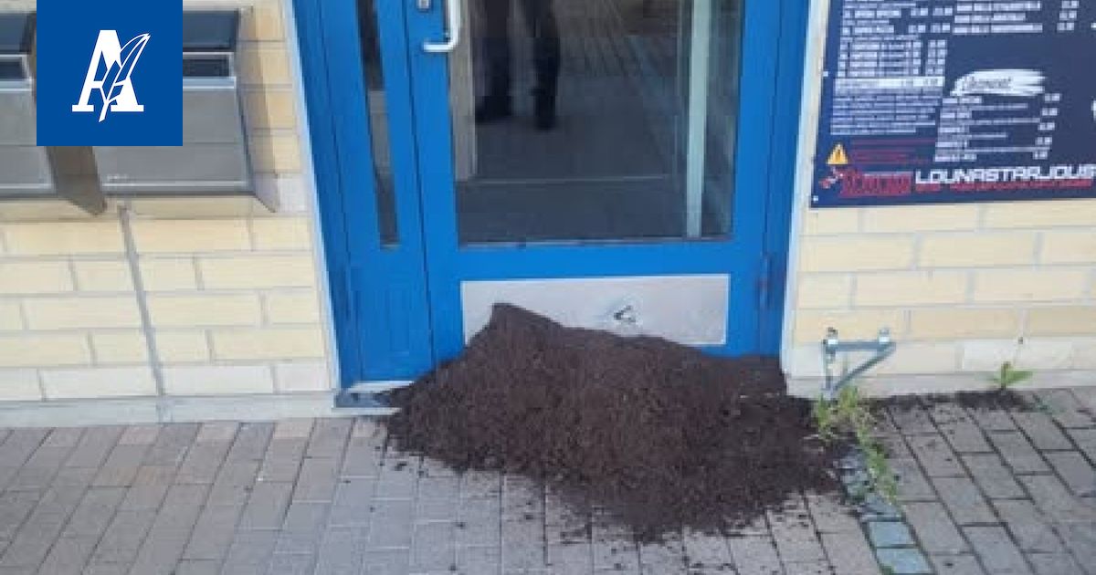 Joku kippasi multakasan pitserian ovelle Ylöjärvellä – yrittäjä: ”Hermot meinasivat mennä”