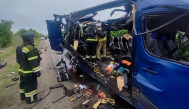 Russian attack on bus in Sumy region kills nine, Ukraine says, hours after peace talks