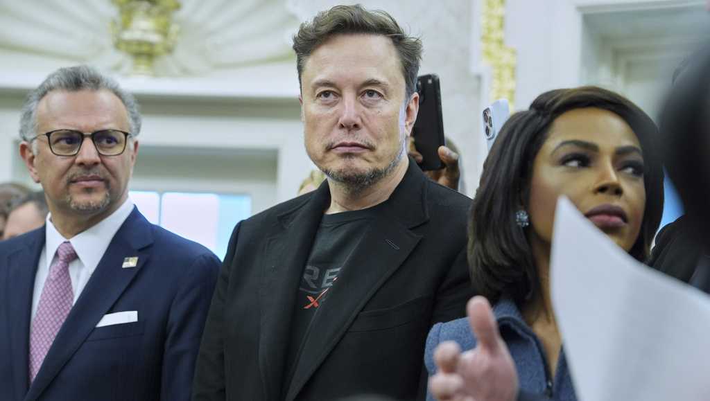 Elon Musk criticizes Trump’s spending bill