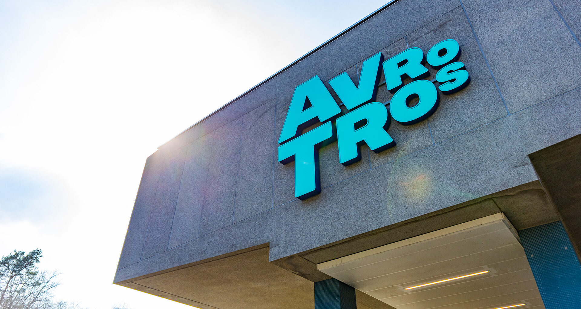 AVROSTROS building