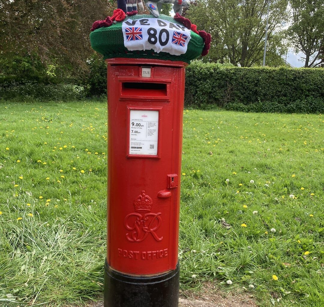 Lovely VE Day postbox topper I found in my village