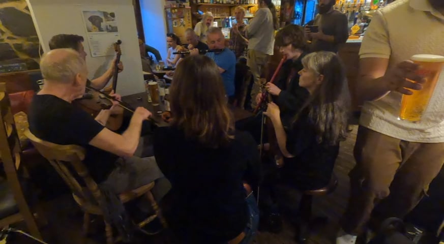 Does anyone know the name of this folk song?