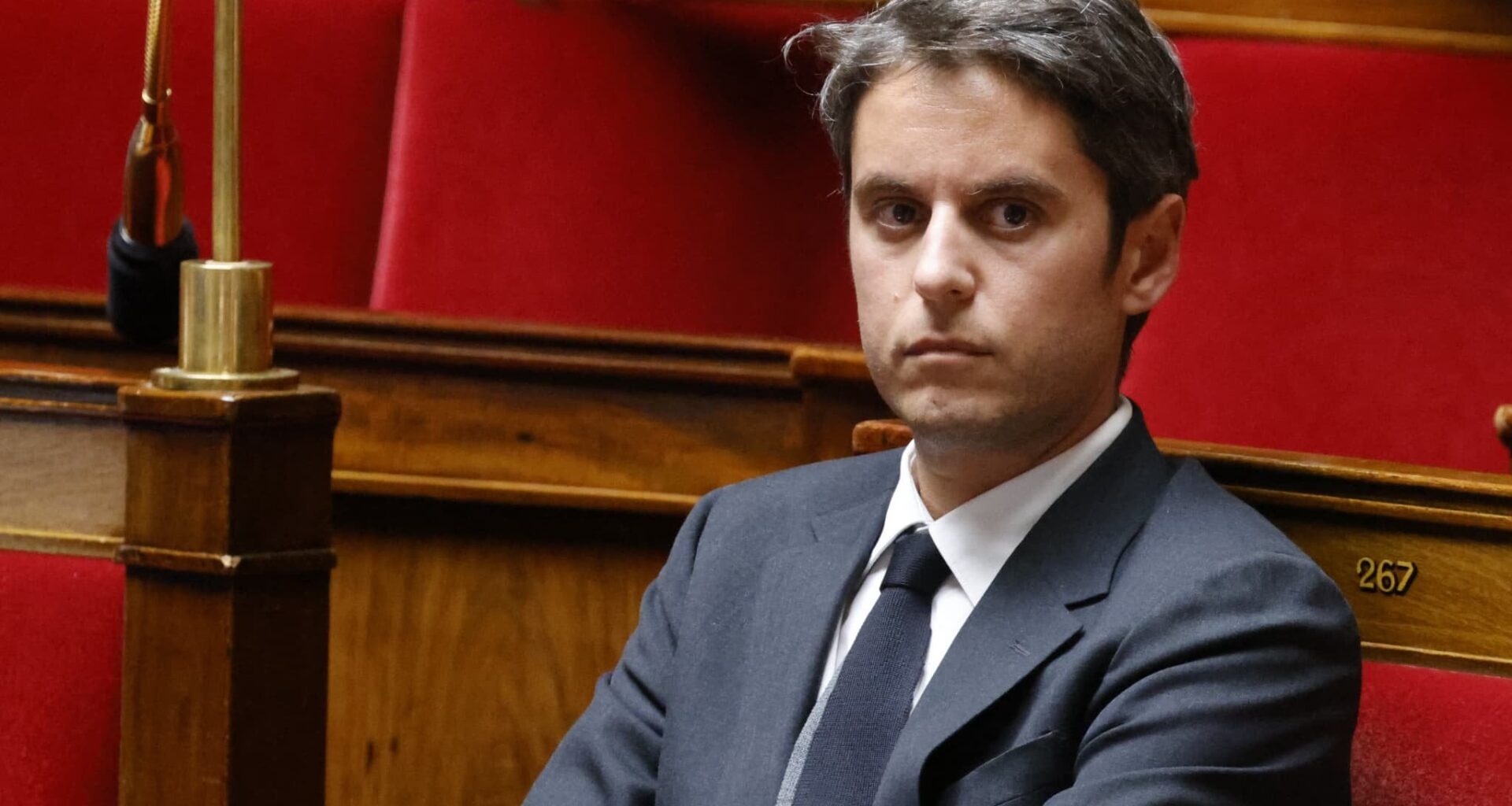 Gabriel Attal veut interdire le voile dans l’espace public pour les mineures de moins de 15 ans