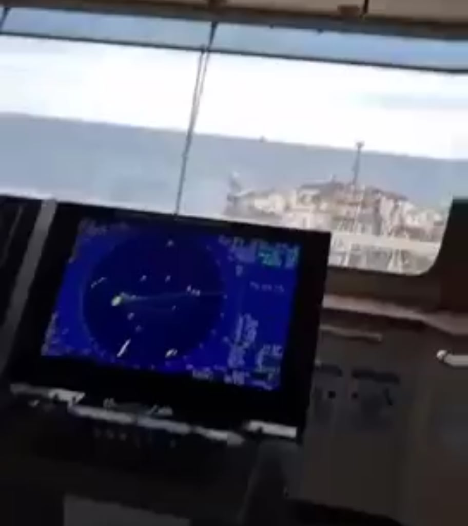 Estonian Navy attempts to seize Russian Shadow Fleet vessel, Su-35 violates Estonian Airspace to assist