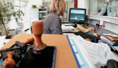 Parents, caregivers could soon work less as Cyprus pushes for flexible hours in public sector, KNEWS