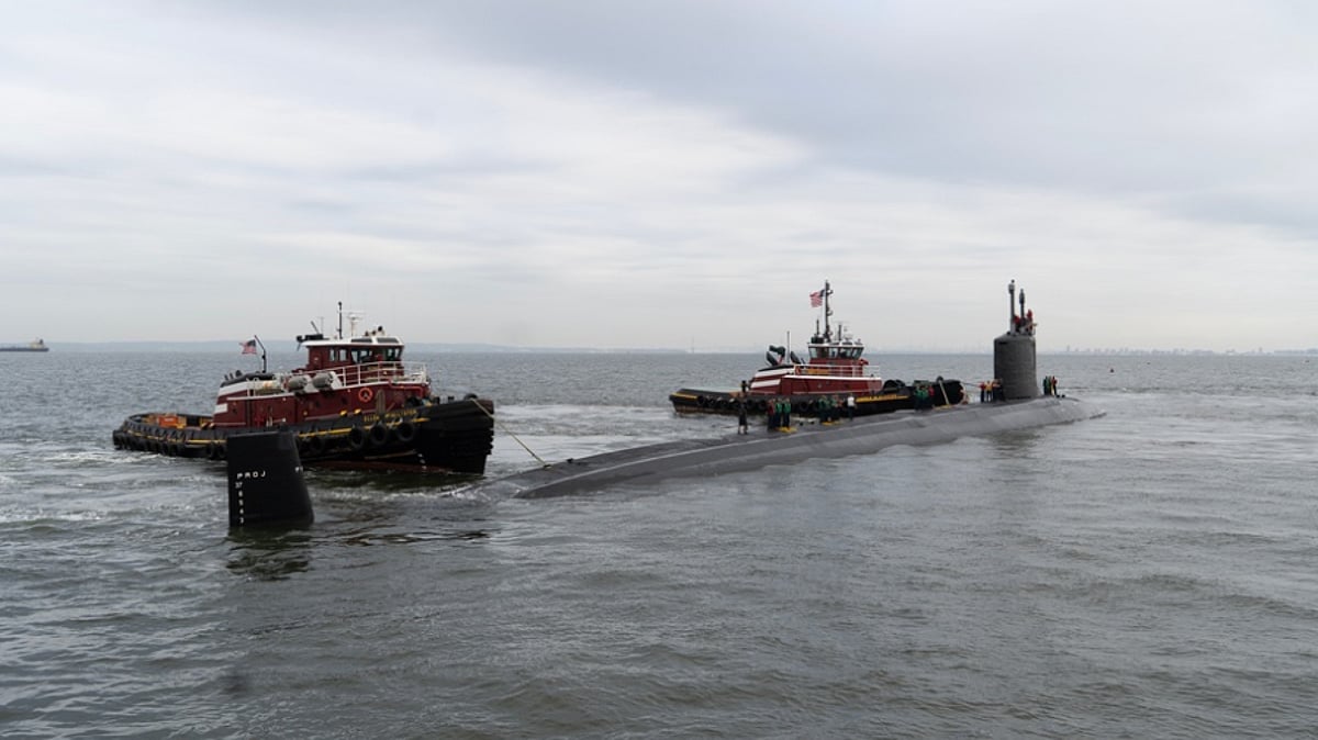 Australia and the US should build a joint submarine facility