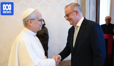 Anthony Albanese formally invites Pope Leo XIV to Australia in Vatican meeting