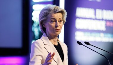 EU Plans To ‘Fast Track’ Trade Talks With US Amid Tariff Fight