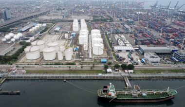 Indonesia to Cut Fuel Imports From Singapore in Favor of US