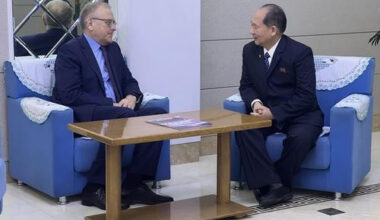 North Korea's Public Health Minister Jong Mu-rim, right, holds talks with Russian Ambassador to North Korea Alexander Matsegora, in this photo posted on a Facebook site of the Russian Embassy in Pyongyang. [YONHAP]