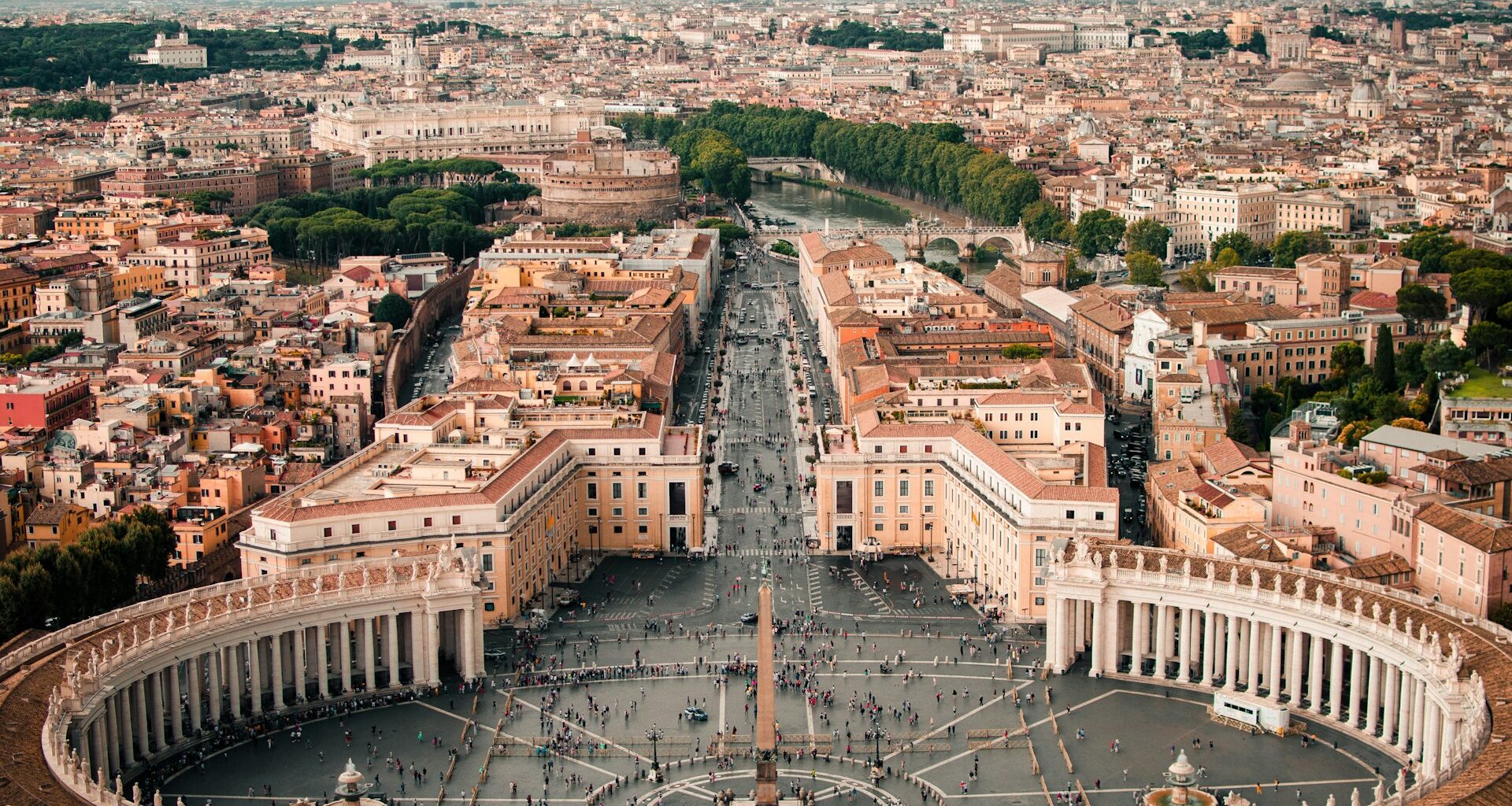 Lavrov calls Vatican an "inelegant" venue for Ukraine-Russia peace talks