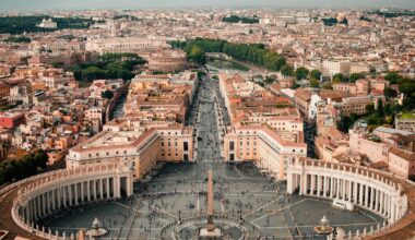 Lavrov calls Vatican an "inelegant" venue for Ukraine-Russia peace talks