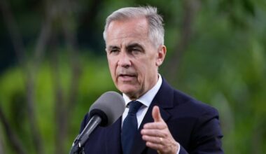 Carney talks trade with U.S. Vice-President JD Vance in Rome