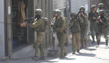 Parece que "as janelas da nossa embaixada em Kiev valem mais que a vida do nosso embaixador": há uma decisão que Portugal "não pode adiar muito mais tempo"
