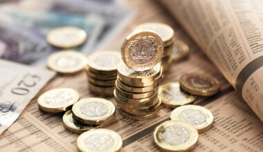 Does income from cash funds beat the Bank of England rate?