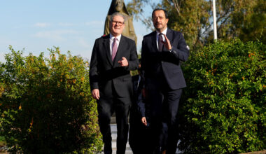 cover President and UK PM to meet in London