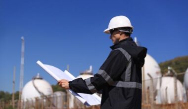 Project Developments Chug Along in Wake of LNG Pause