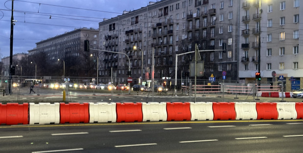 Utrudnienia w dwóch dzielnicach Warszawy. Kierowcy pojadą objazdami [MAPY] - Aktualności