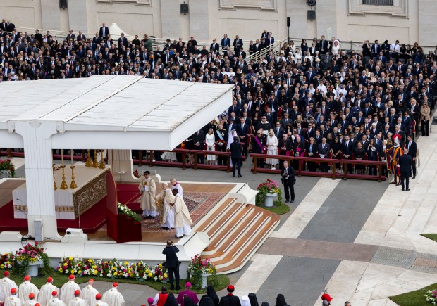 Pope Leo XIV begins his installation Mass in St. Peter’s...