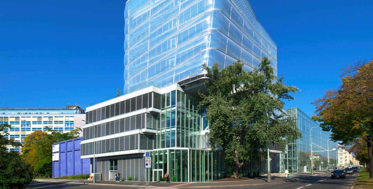 A new Czech-Korean robotics center will be created in Prague