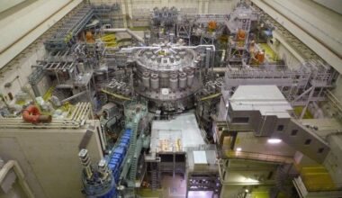 Japan wants to launch test thermonuclear power plant in 2030s.